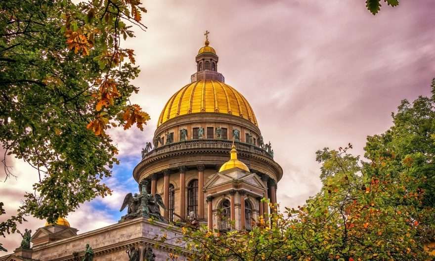 църква